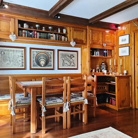 Vittoria Apartment